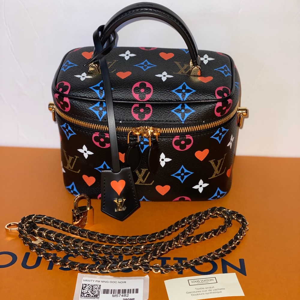 Louis Vuitton Game on vanity pm Nior